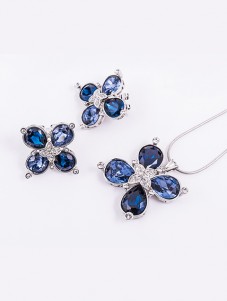  Blue flower necklace and earrings